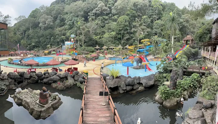 Waterpark Taman Safari Bogor