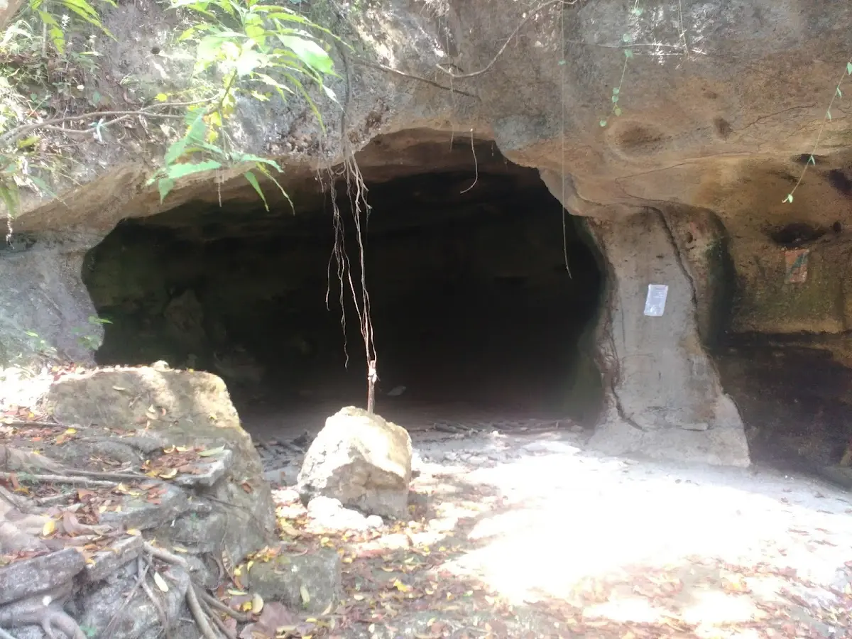 Bumi Perkemahan Goa Payaman