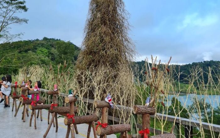 Danau Linow di Kota Tomohon, Sulawesi Utara