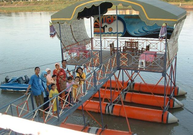 Dermaga Jayabaya Kediri