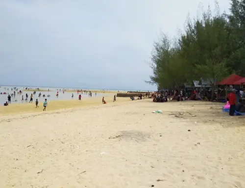 Wajah Baru Pantai Toronipa 2026: Akses Jalan Mulus & Fasilitas Lengkap