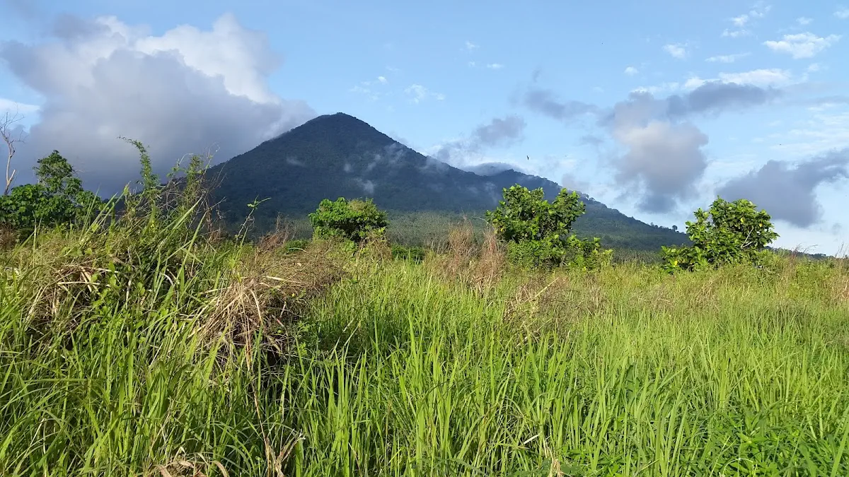 Sejarah Gunung DuaSaudara