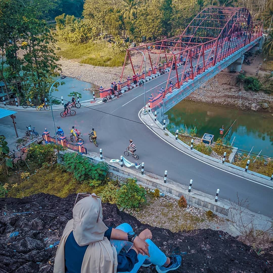 Jembatan Gantung Imogiri