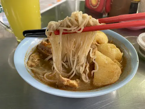 8 Makanan Halal Dan Enak Di Medan : Alamat, Menu Dan Review Pengunjung 5 Kari Bihun - Rumah Makan Tabona medan