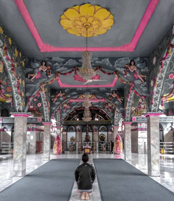 6 Bangunan Mempesona Sebagai Wujud Keragaman Budaya Sekaligus Ikon Di Kota Medan 6 Kuil Sri Mariamman Medan Sumatera Utara