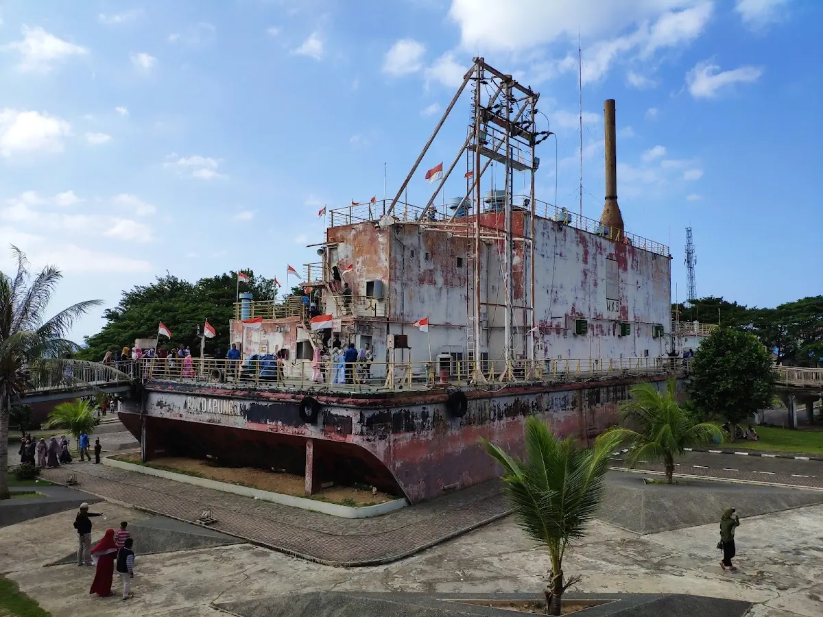 Wisata Serambi Mekah: 10 Destinasi Favorit di Aceh yang Wajib Dikunjungi 2025