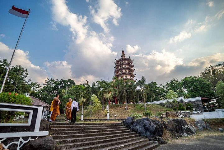Pagoda Watugong Semarang