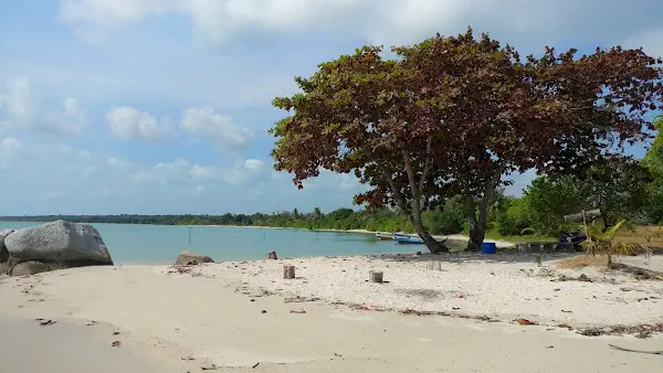Pantai Marangbulo