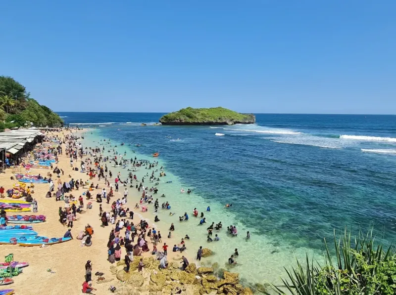 Pantai Sadranan Gunung kidul