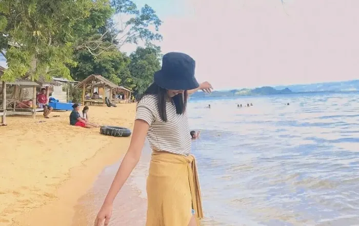 Pantai Siuri Poso Sulawesi Tengah