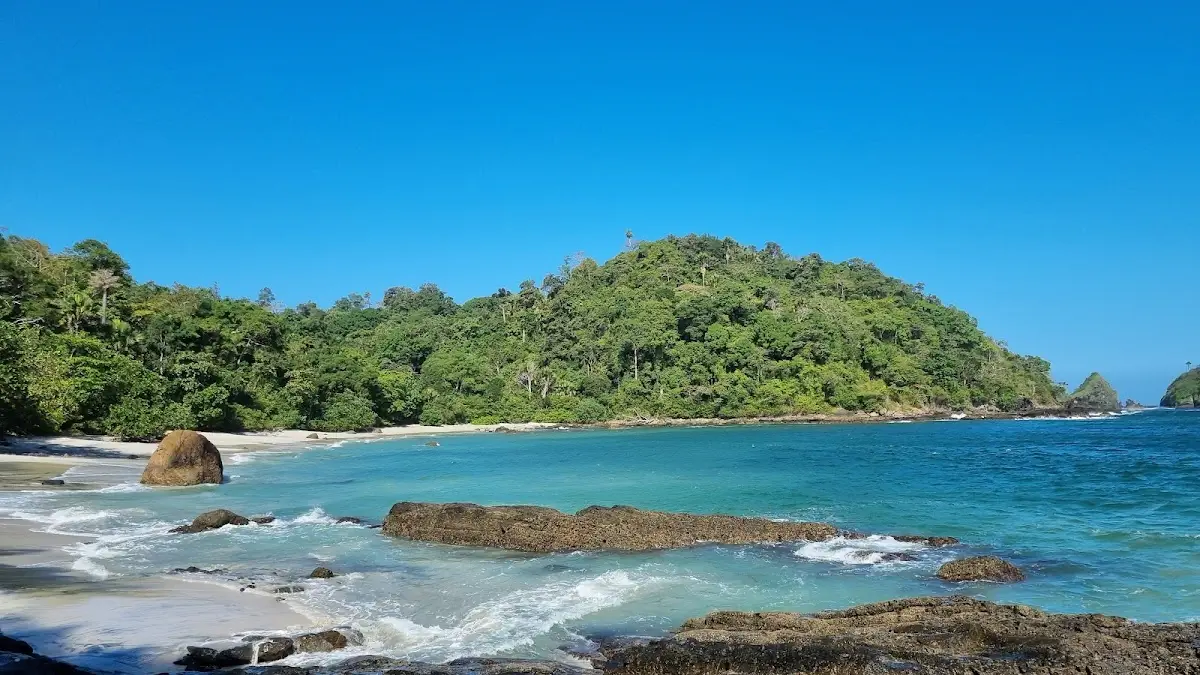 Pantai Wedi Ireng Banyuwangi