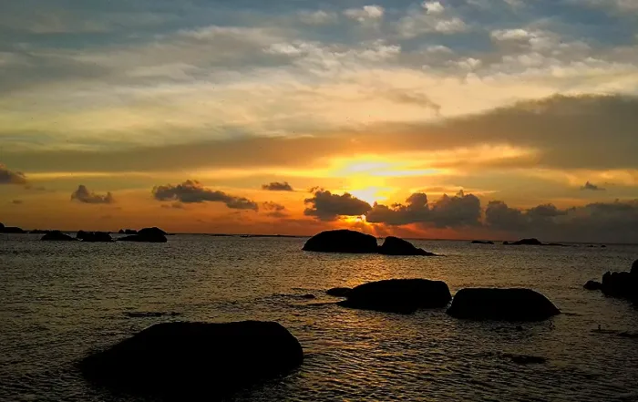 Sunset di Pulau Seliu