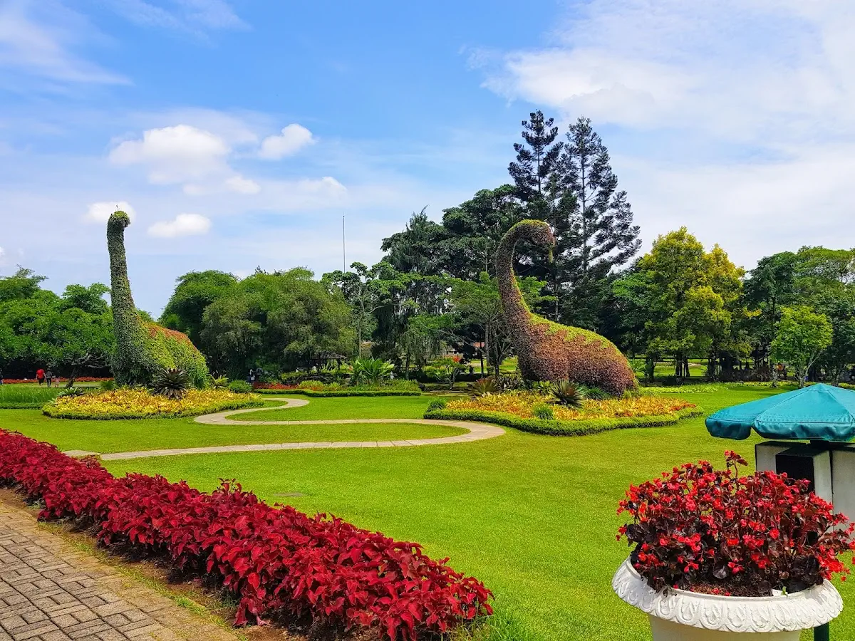 Harga Tiket Taman Bunga Nusantara 2025 & Info 10+ Taman Tematik (Lengkap)