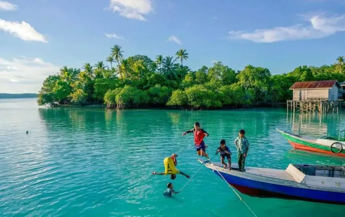 Teluk Alulu Kabupaten Berau Kalimantan Timur