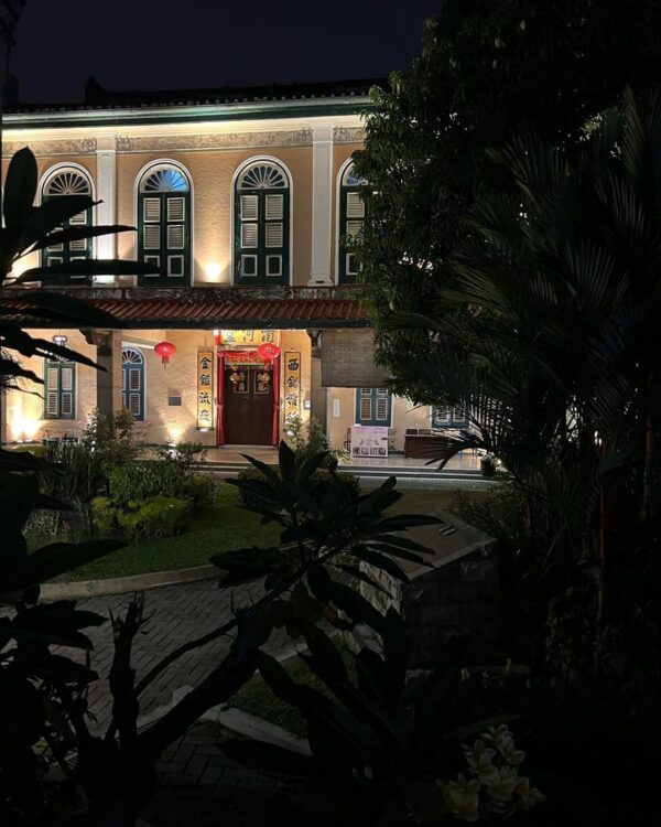 6 Bangunan Mempesona Sebagai Wujud Keragaman Budaya Sekaligus Ikon Di Kota Medan 4 Tjong A Fie Mansion Medan Sumatera Utara