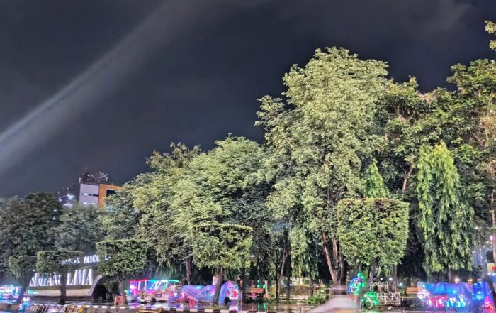 Wisata Malam Simpang Lima Semarang