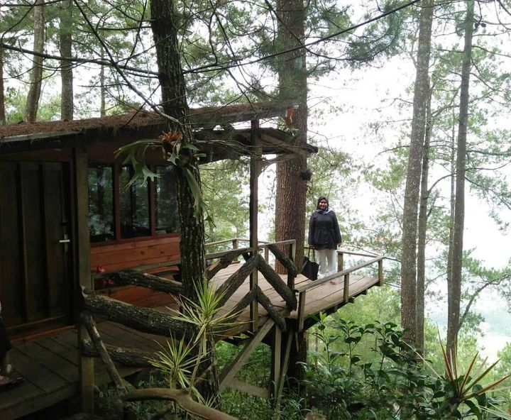 Omah Kayu Gunung Banyak