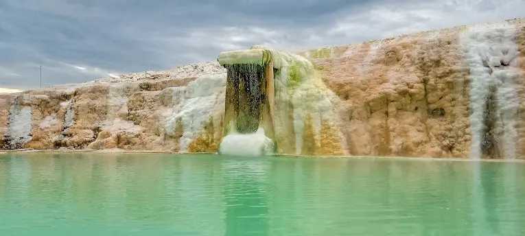 Wisata Pemandian Air Panas Sipoholon Tarutung