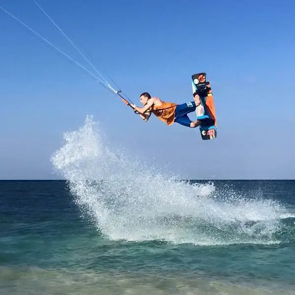 Kite Surfing Pulau Tabuhan