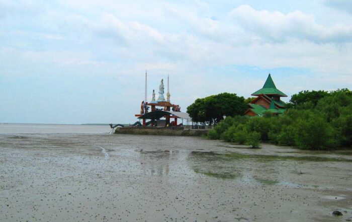 Pantai kenjeren