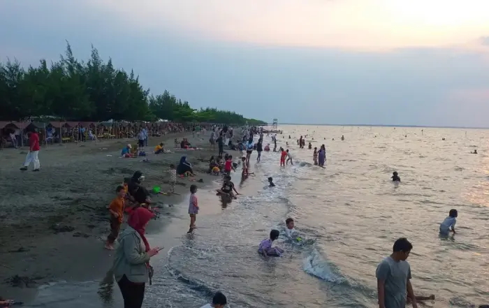 ulasan Pantai Tirang Semarang