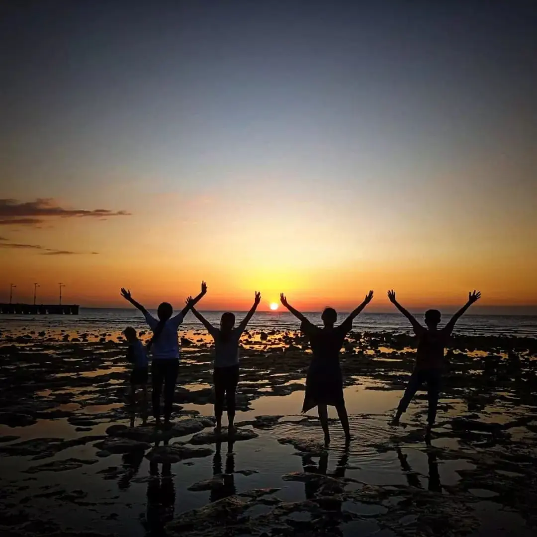 Pantai Bina Natu Sumba Barat Lokasi Favorit Berselancar