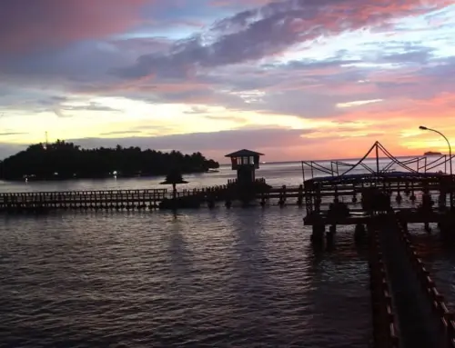 Pantai Carocok Painan “Pantai Terbaik Menikmati Sunset Dan Snorkeling”