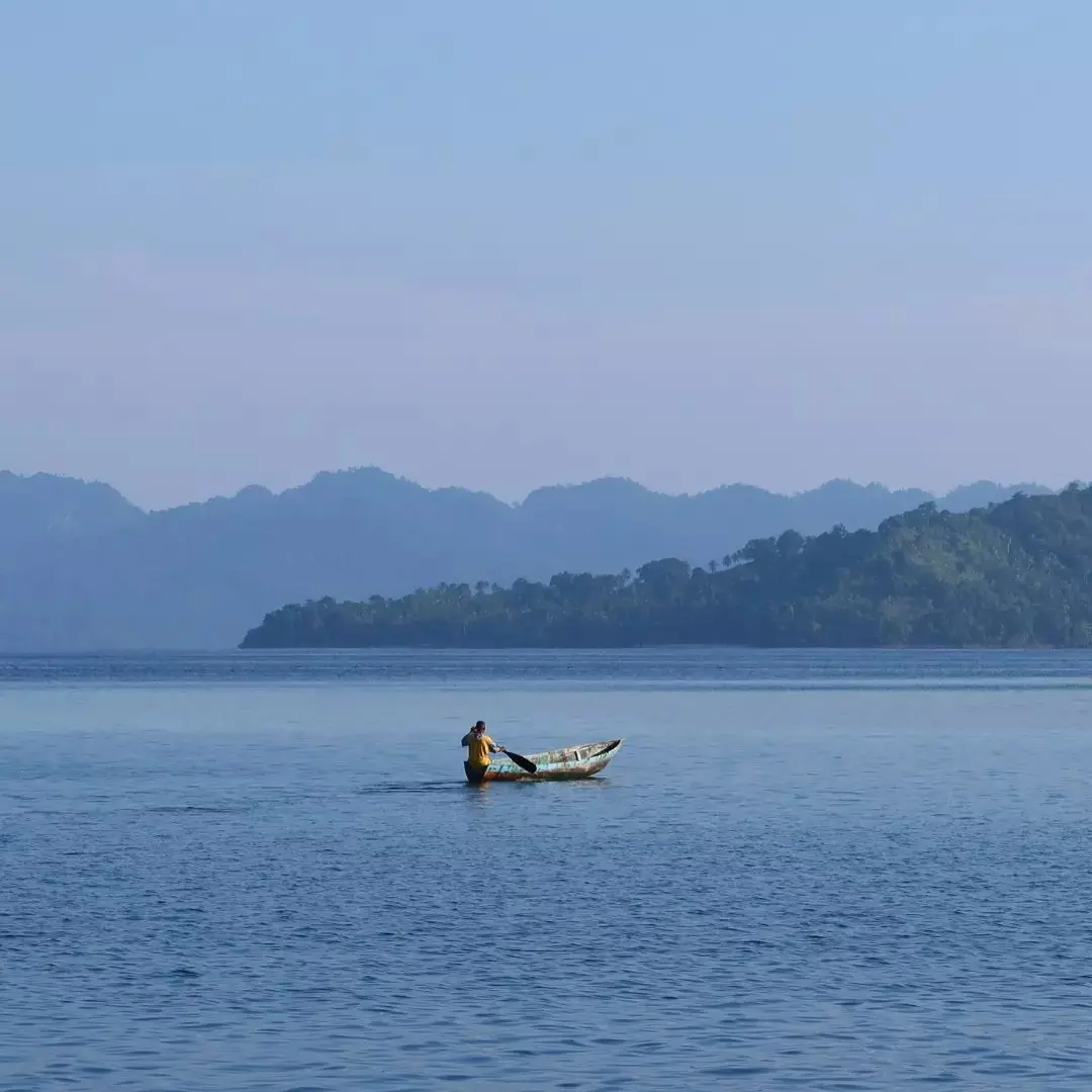Pulau Mutus Raja Ampat : Pantai Tak Tersentuh dan Kehidupan Laut Memukau