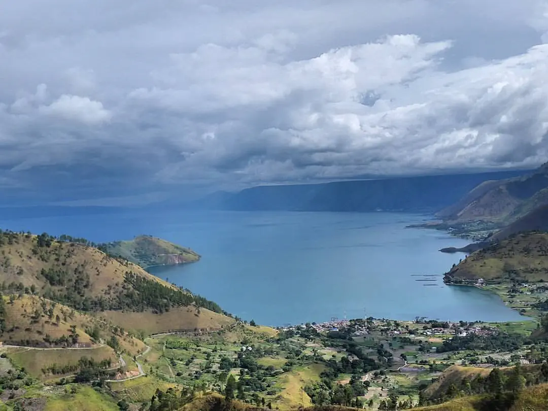 Desa Tongging Tempat Terbaik Menyaksikan Keindahan Danau Toba
