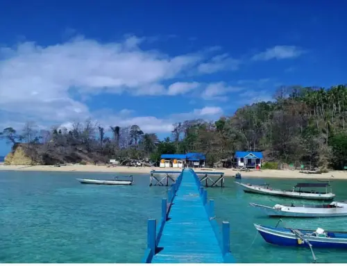 Pulau Pasoso Pulau Penyu Dengan Panorama Yang Indah Di Sulawesi Tengah