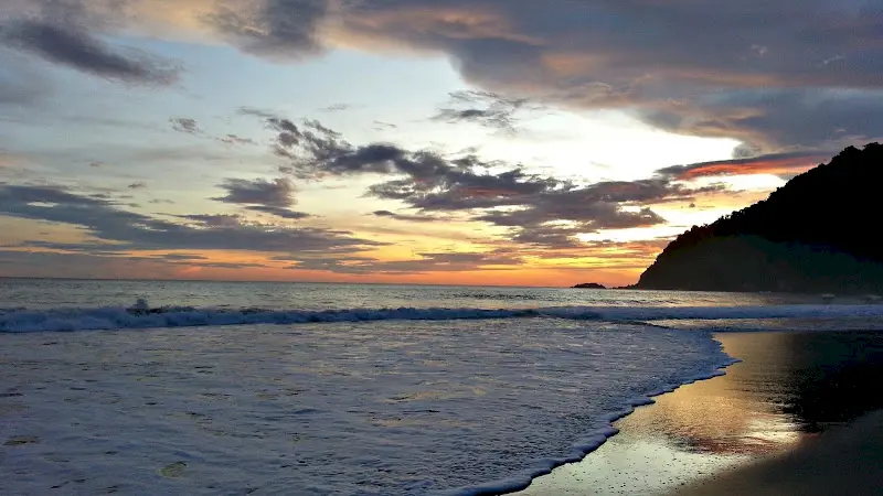 Sunset Pantai Sukamade
