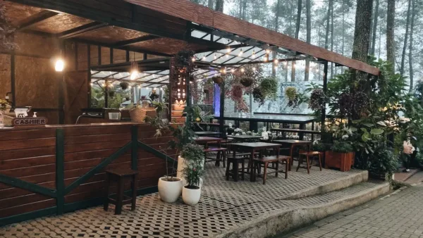 Kafe di Orchid Forest Cikole