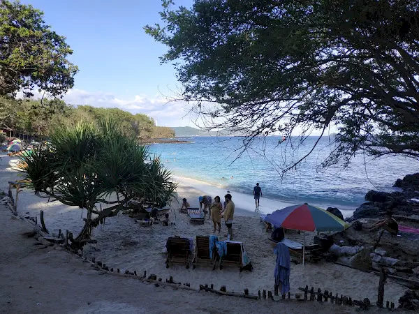 Pantai Bias Tugel