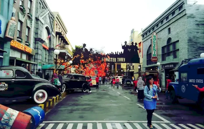 Zona Gangster Town & Broadway Street - Museum Angkut