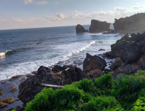 Pantai Siung: Tiket Masuk, Akses dan Surga Bagi Panjat Tebing