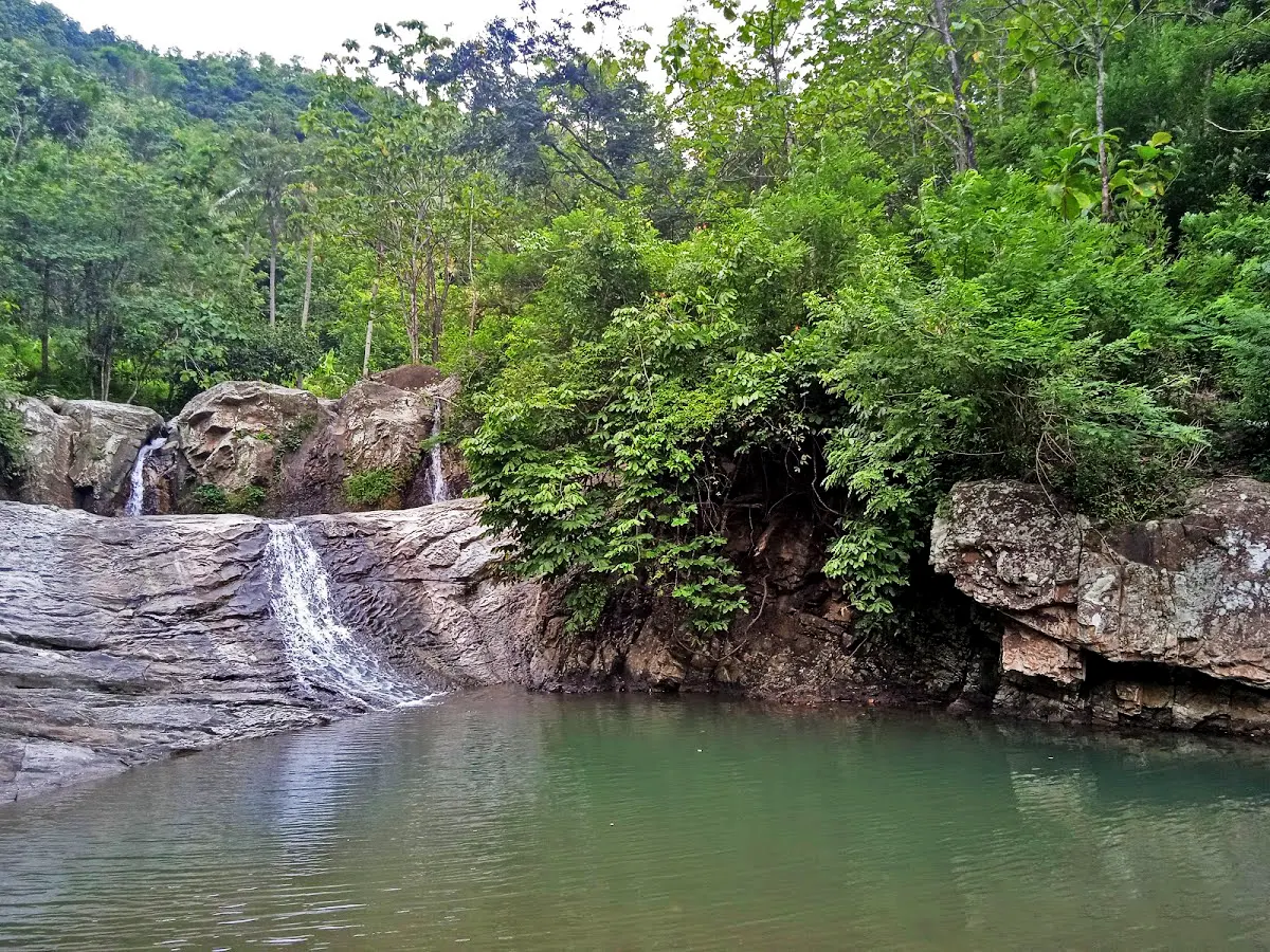 Wisata Curug Tegalrejo (Curug Bayat): Air Terjun Bertingkat di Perbatasan Jogja-Klaten