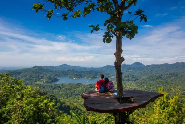 Spot Love Wisata Alam Kalibiru