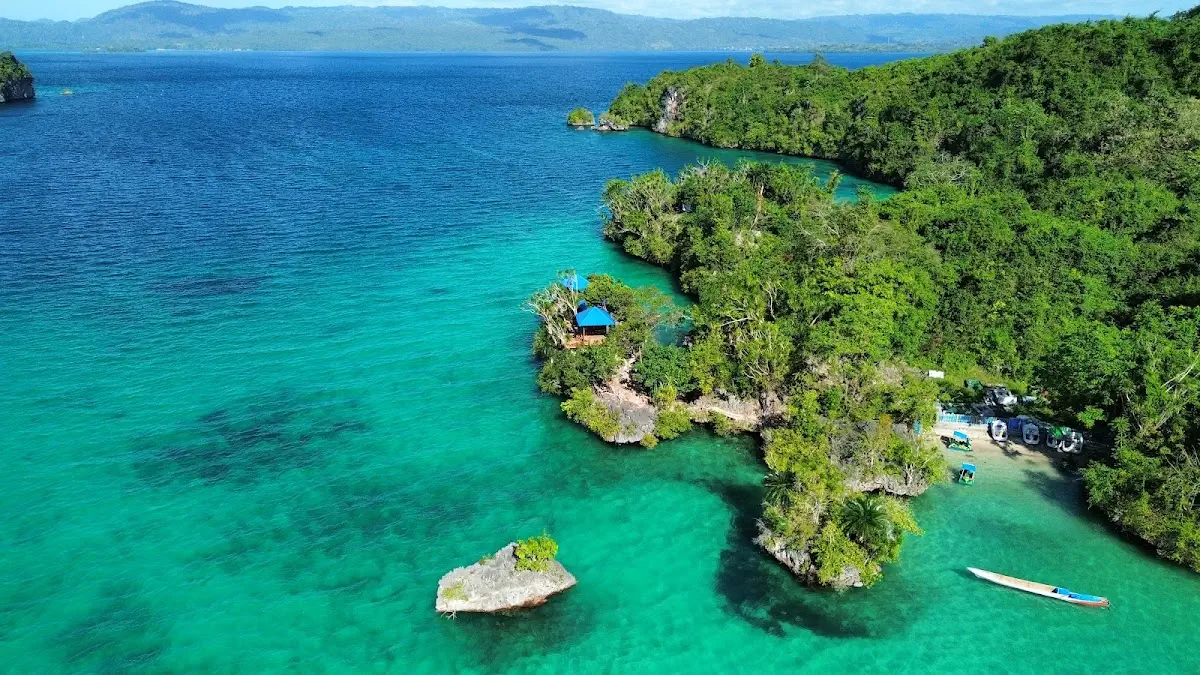 Pantai Meleura - kabupaten Muna