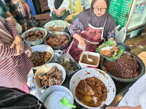 Gudeg Mbok Lindu Maliboro Jogja